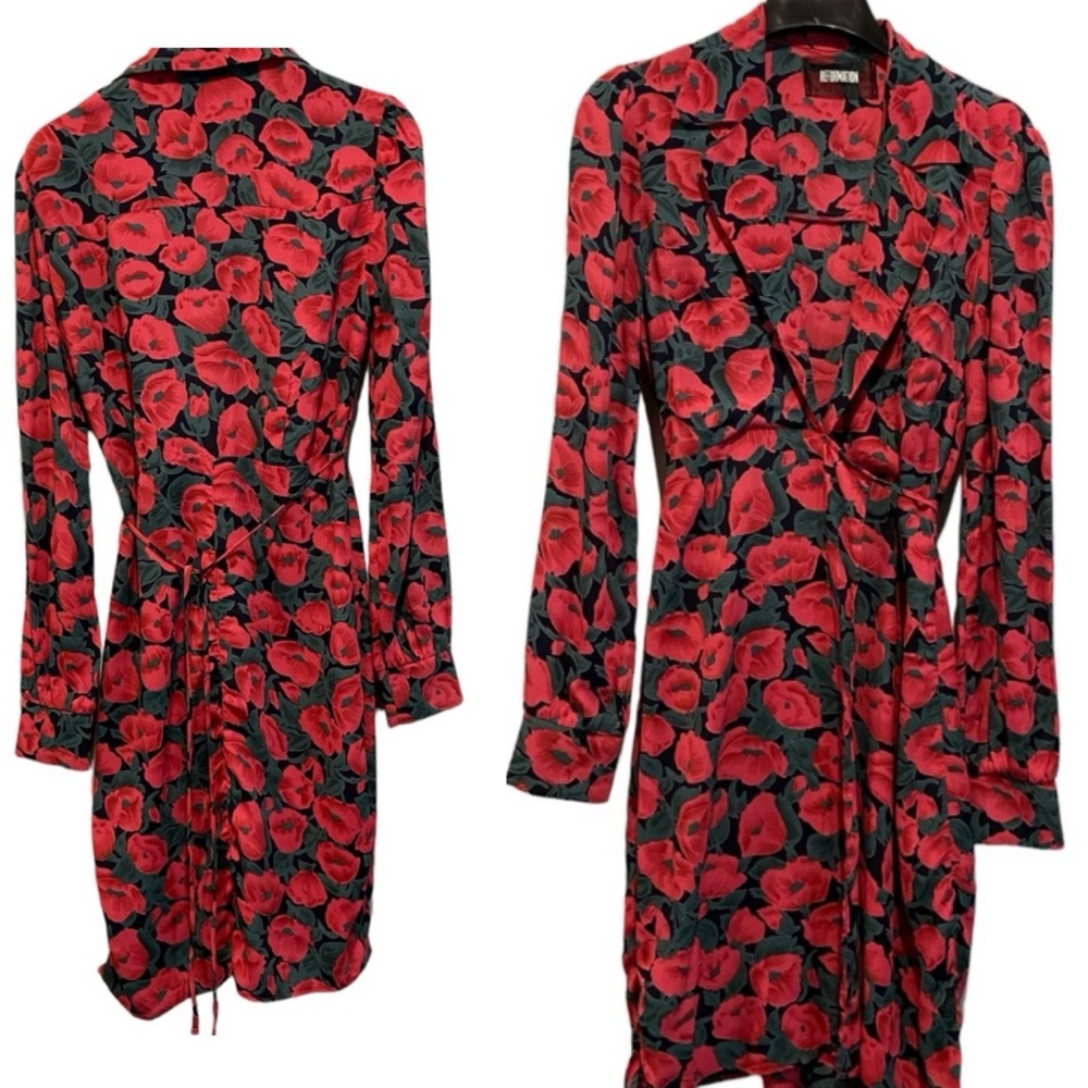 Reformation signature wrap dress. Long sleeves. Black red floral. Small.